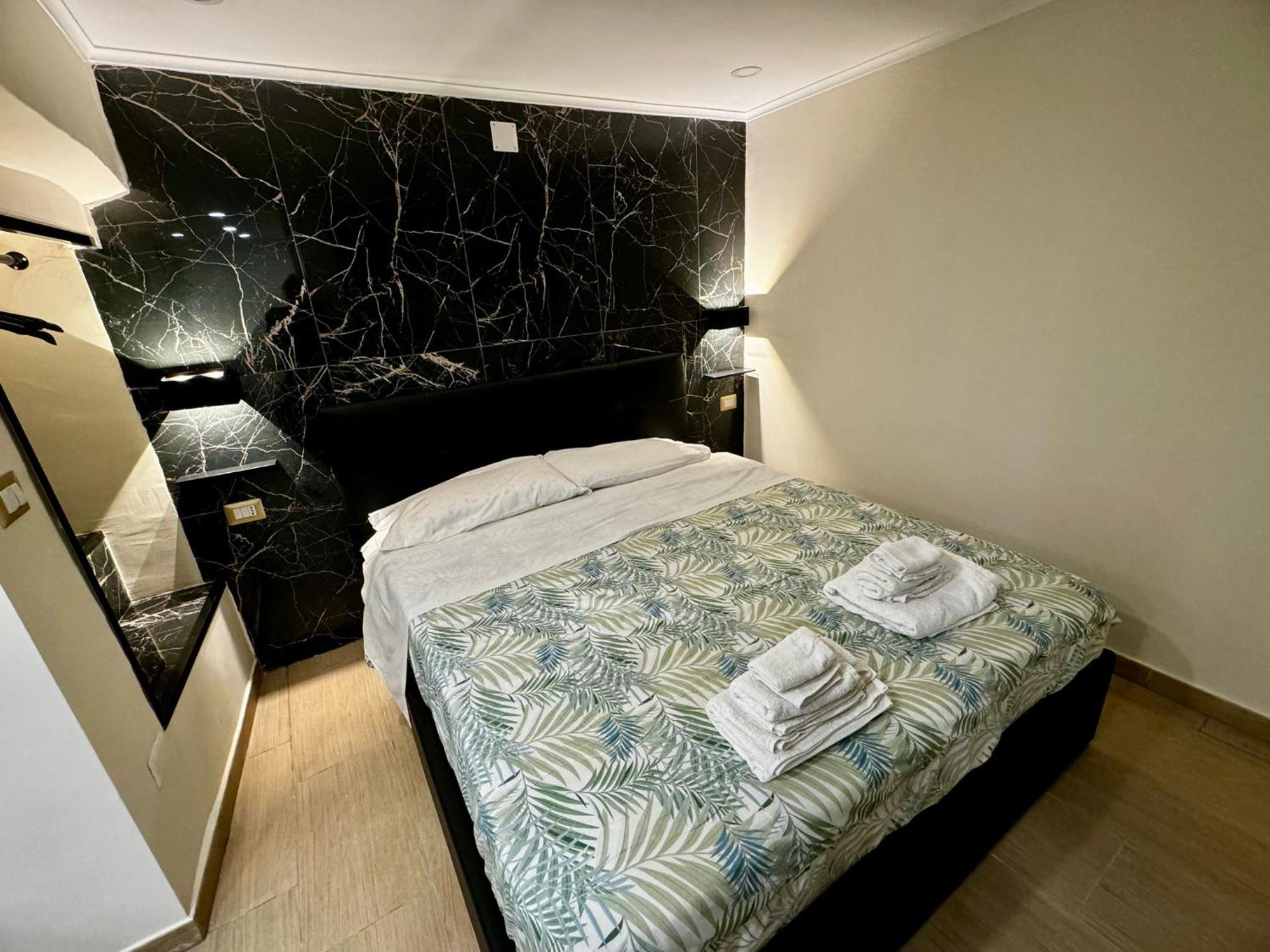 Fl Black Diamond Napoli Ngoại thất bức ảnh